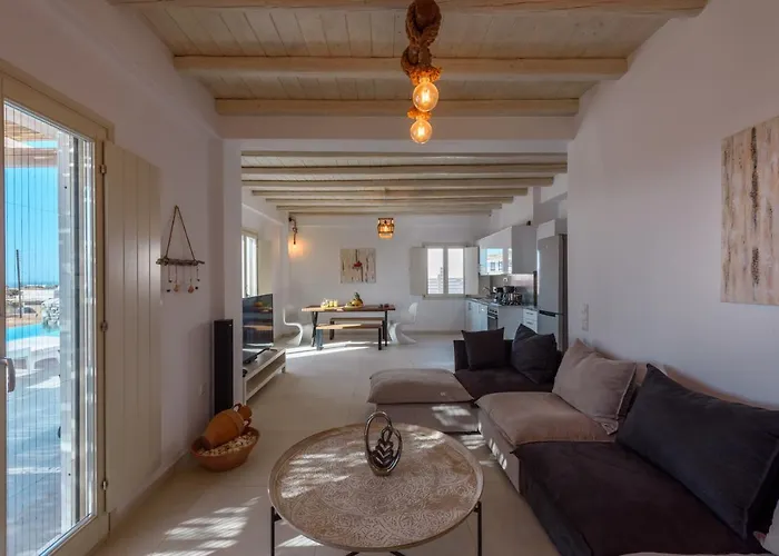 Cycladic Breeze Villa *