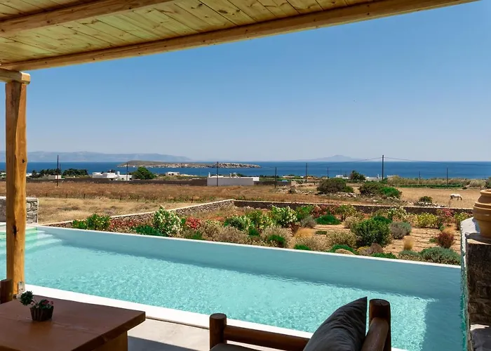 Cycladic Breeze Villa *