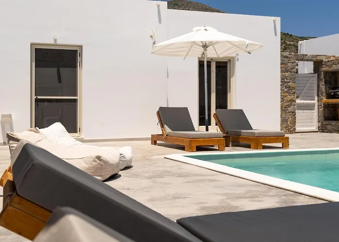 Cycladic Breeze Villa *
