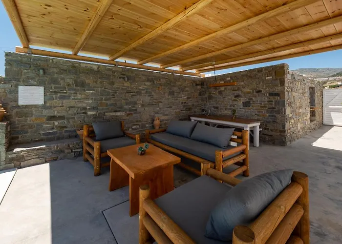 Cycladic Breeze Villa *